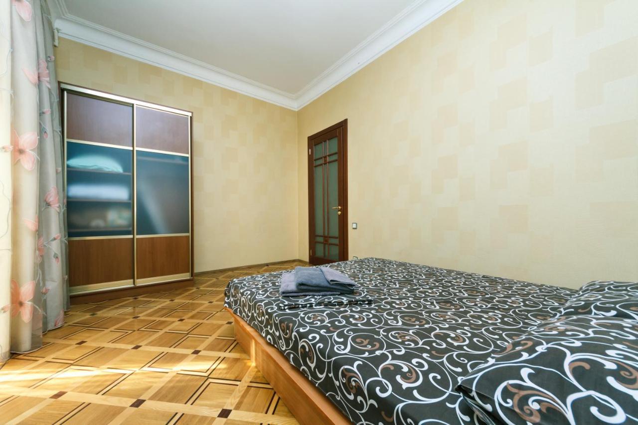 Квартира На Крещатике Kyiv Exterior foto